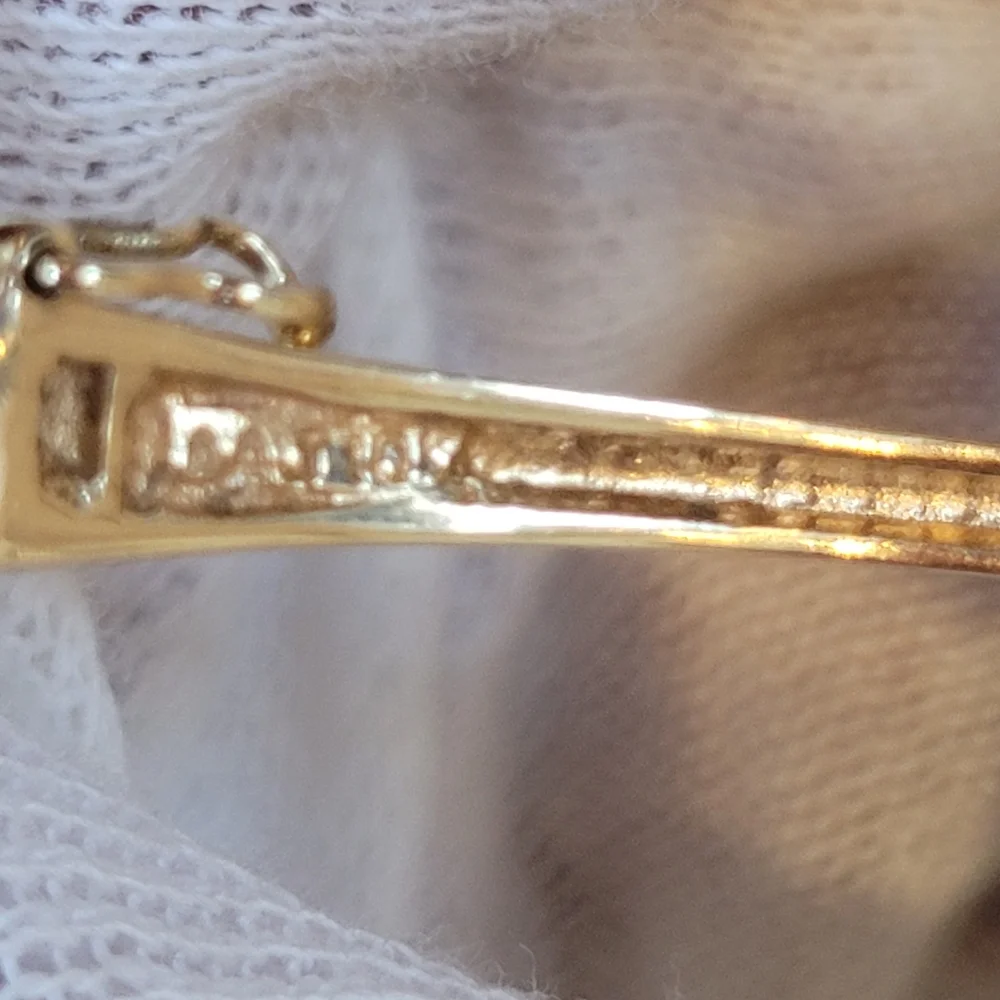 10k Yellow Gold Crossover Natural Diamond Bangle Bracelet. - Picture 6 of 6